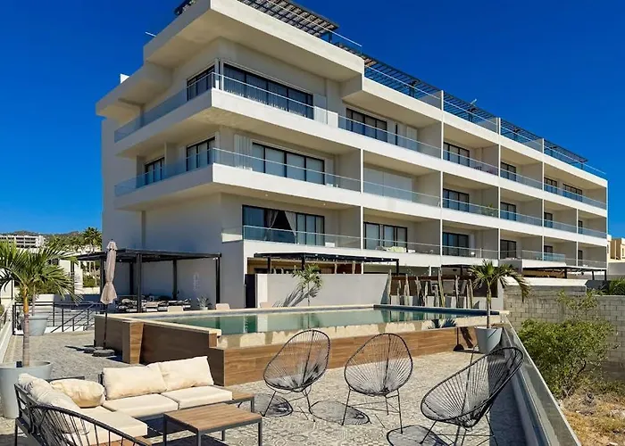 Peaceful Coastal With Pool, Balcony & Fitness Center Сasa de vacaciones Cabo San Lucas